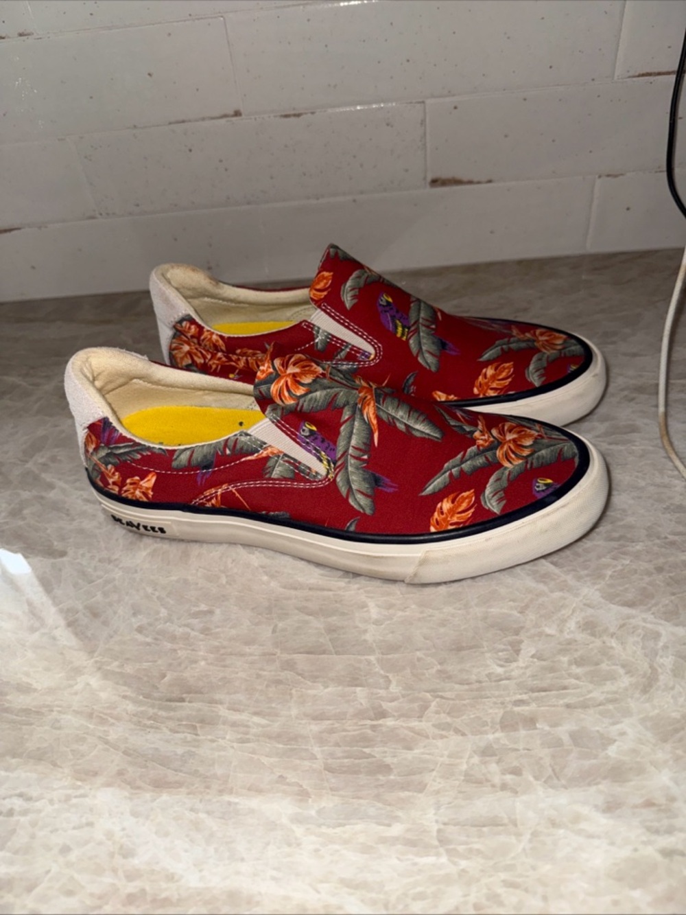 SeaVees Hawthorne Slip On in Red Jungle Bird